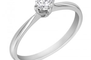 Zásnubní prsten s diamantem